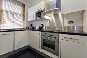 Lingua Holidays | luxury apartment with kitchen